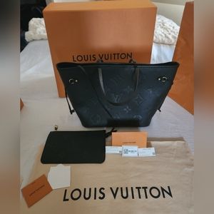 Louis Vuitton Neverfull MM Tote